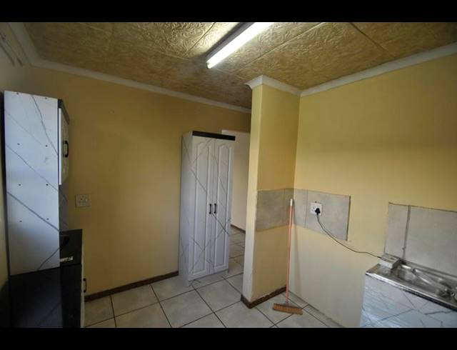 3 BEDROOM HOUSE FOR SALE IN DAWN PARK